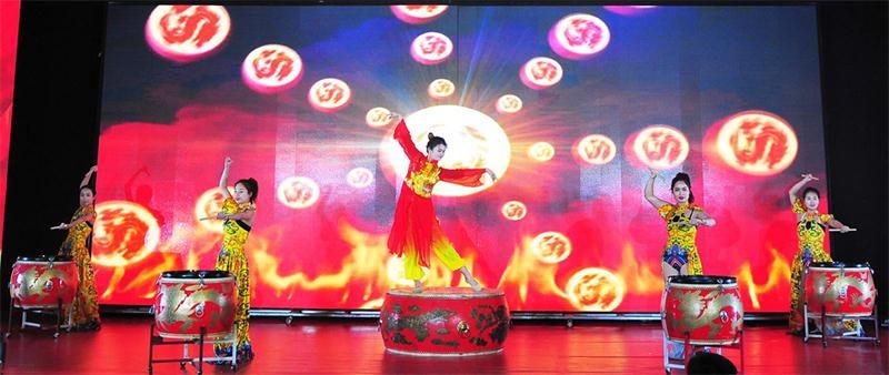 “感恩相伴?筑夢(mèng)同行”——龍港集團(tuán)2019新春年會(huì)盛大舉行！