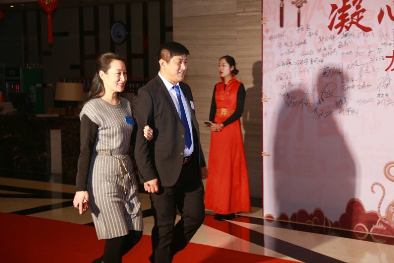 “凝心聚力 ·砥礪前行”— 龍港集團(tuán)2020新春年會完美收官！