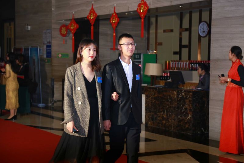 “凝心聚力 ·砥礪前行”— 龍港集團(tuán)2020新春年會完美收官！