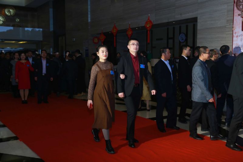 “凝心聚力 ·砥礪前行”— 龍港集團(tuán)2020新春年會完美收官！