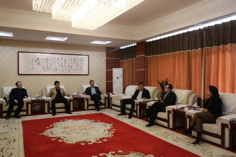 市委常委、組織部部長(zhǎng)胡筱芹陪同中汽中心專家到龍港汽車城進(jìn)行調(diào)研