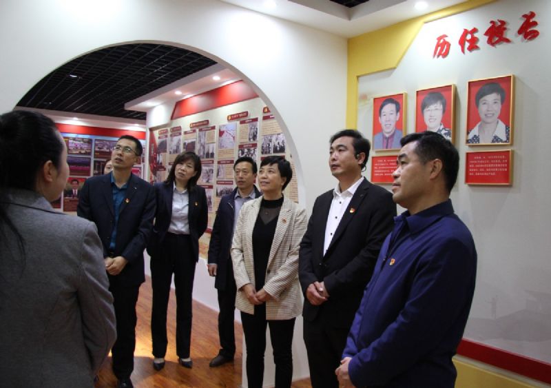 黨建共建互融共促，凝聚力量爭創(chuàng)一流 ——龍港物業(yè)黨支部與育秀學(xué)校黨支部黨建共建共享活動圓滿啟動